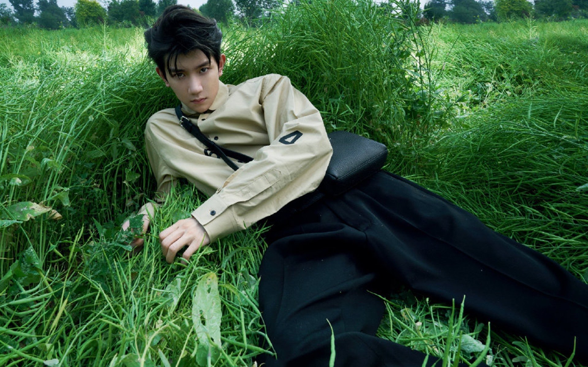 西班牙马术协会与国际马术组织合作，举办国际马术交流活动，促进技术交流。