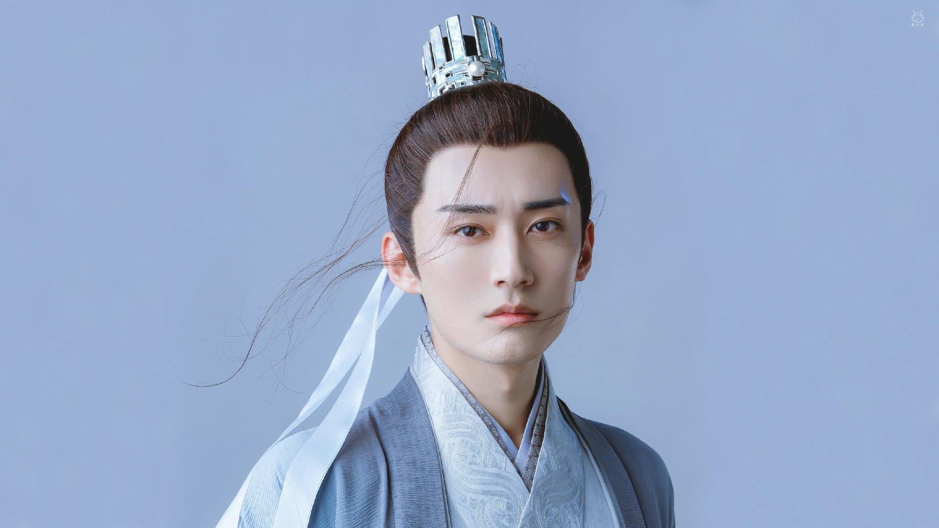 kaiyun体育app-伊朗球员被雪砸中仍坚持比赛，获全场掌声，伊朗踢中国把球停在球门口